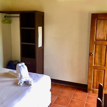 Casa Lula Leon Hostal Экстерьер фото