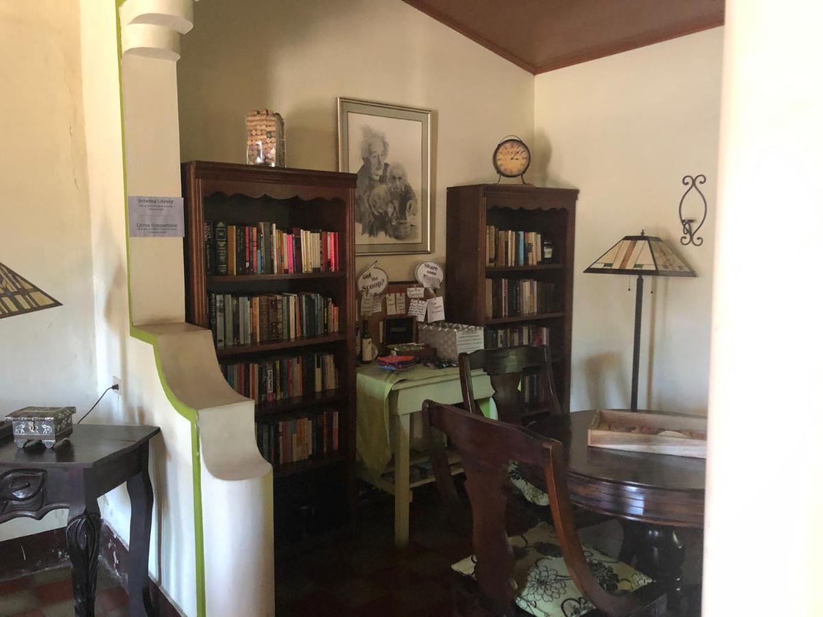 Casa Lula Leon Hostal Экстерьер фото